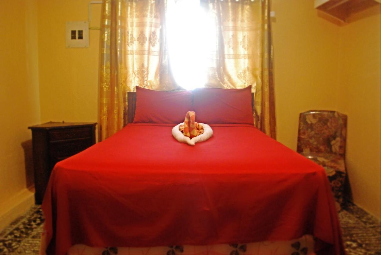 Affordable And Cozy At Content Guest House Ocho Rios Exterior photo
