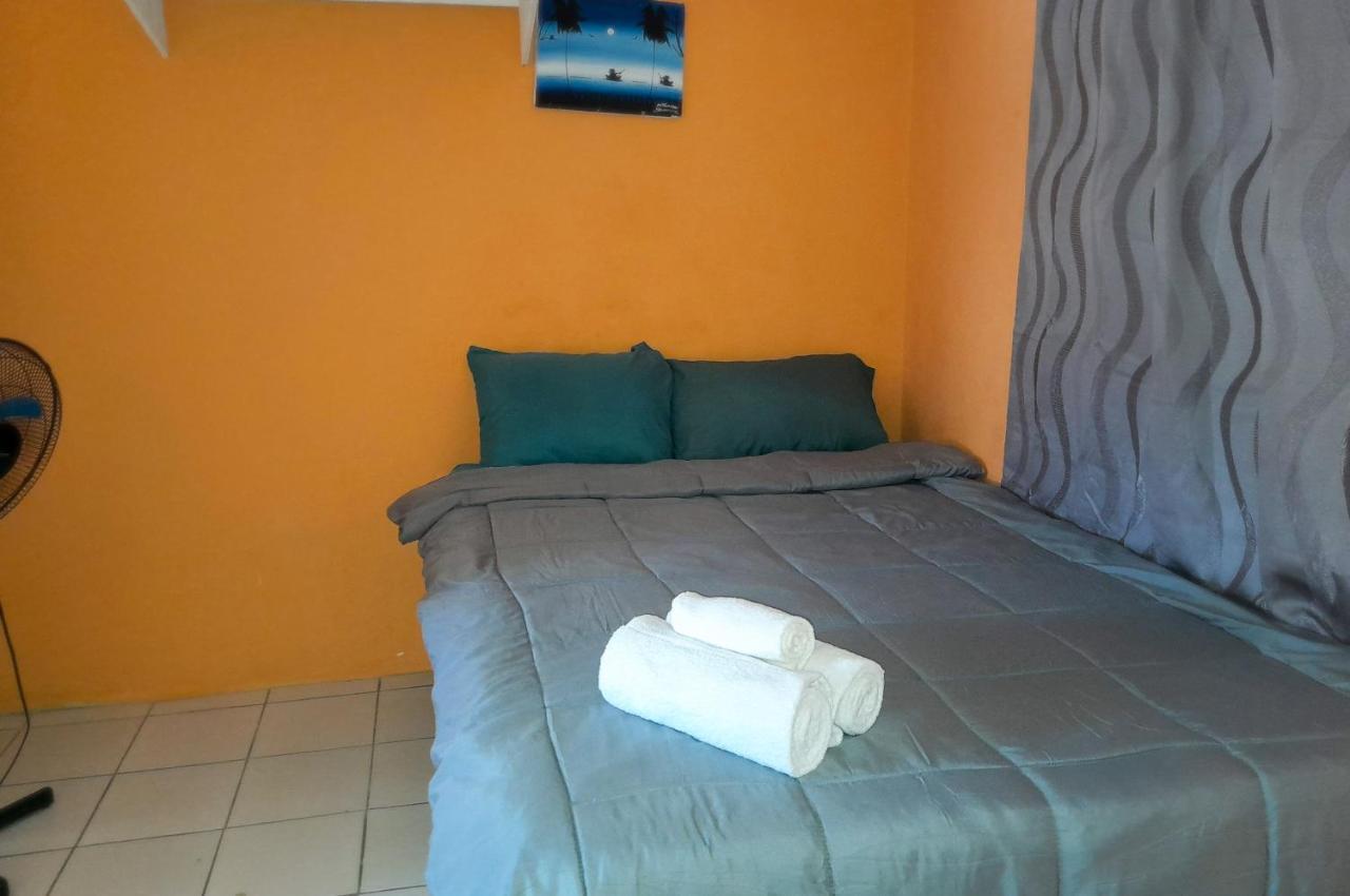 Affordable And Cozy At Content Guest House Ocho Rios Exterior photo