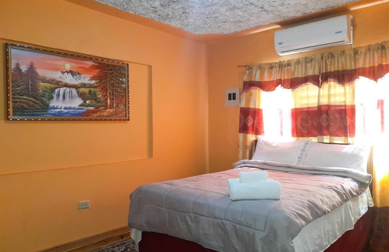 Affordable And Cozy At Content Guest House Ocho Rios Exterior photo